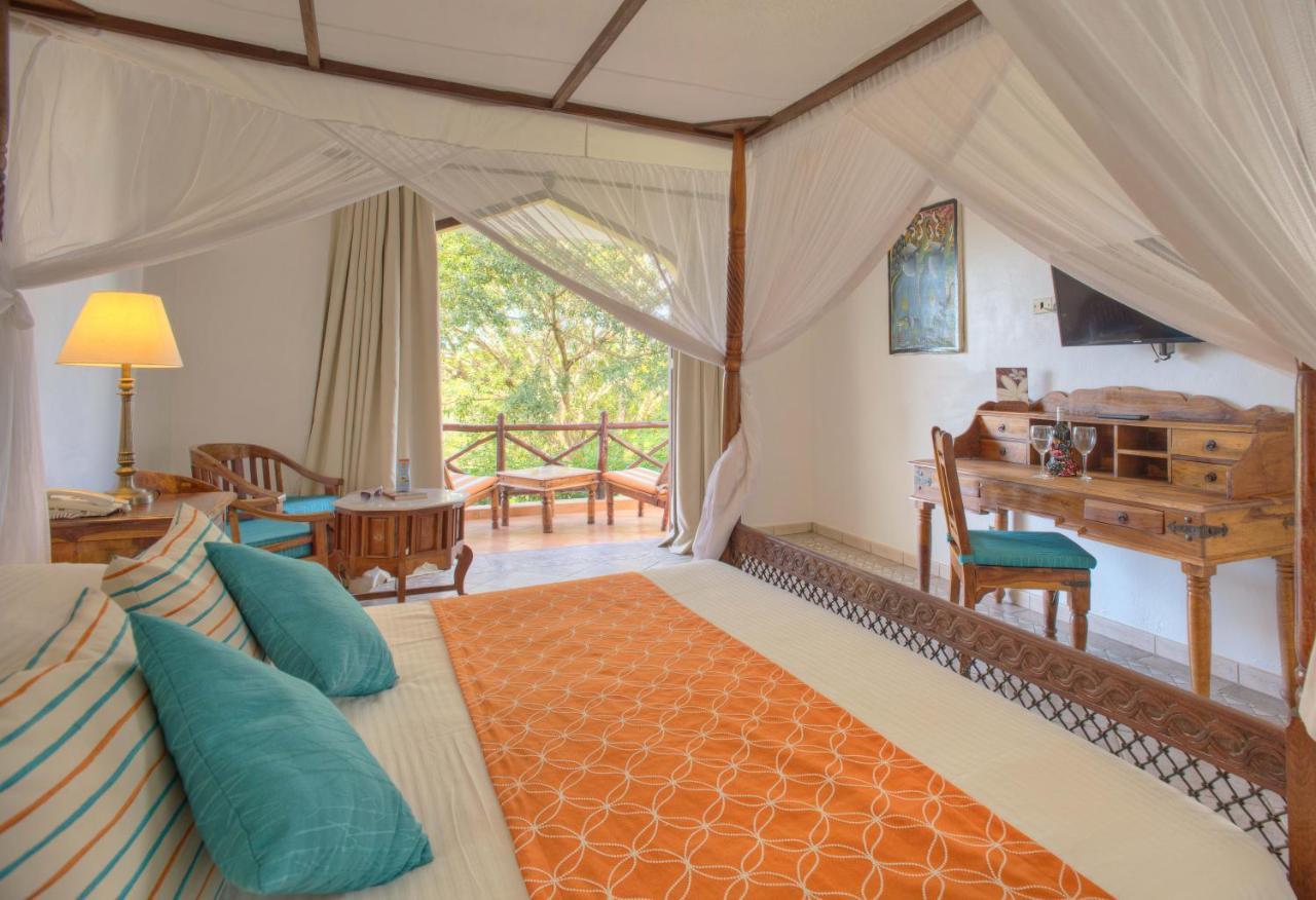 Bluebay Beach Resort & Spa Кивенга Екстериор снимка