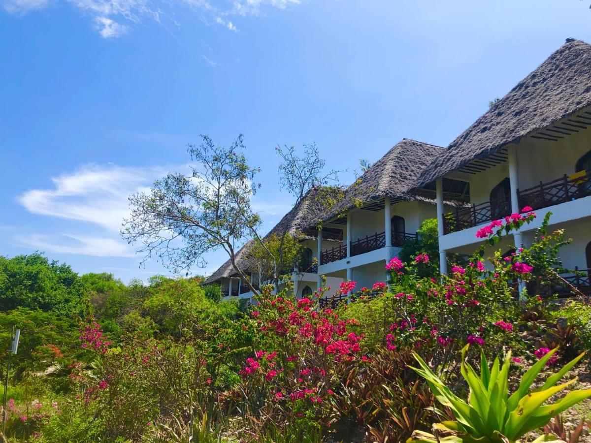 Bluebay Beach Resort & Spa Кивенга Екстериор снимка